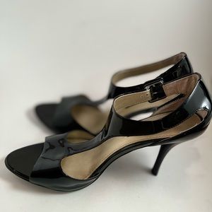 New Bandolino 4” high heels. Black. Never worn.